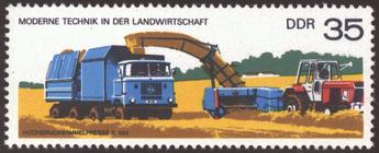 Briefmarke zu Deutsche Demokratische Republik (DDR) Moderne Technik in der Landwirtschaft 35 Pfg mehrfarbig